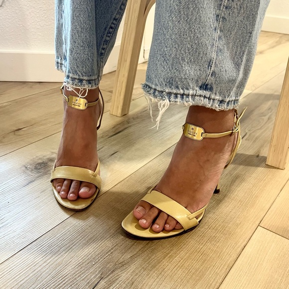 Gucci Strappy Sandals with Gold Logo Plaque Size 37.5C - Picture 2 of 15